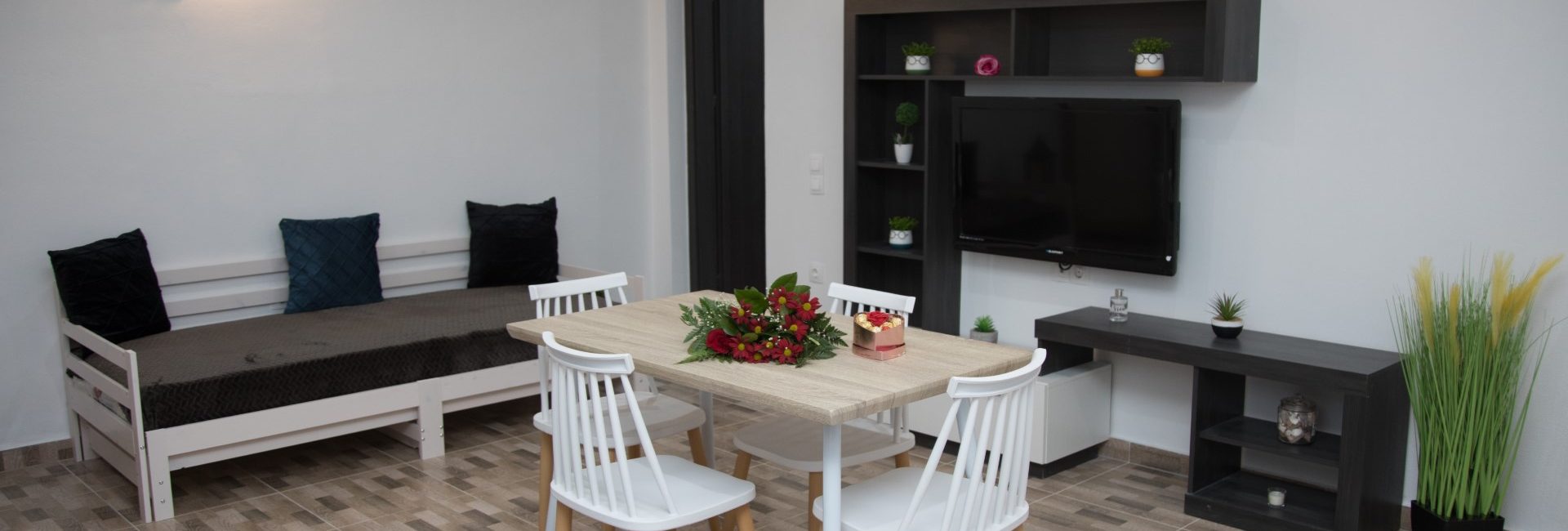 One bedroom apartment 6 pax with outdoor hot tub