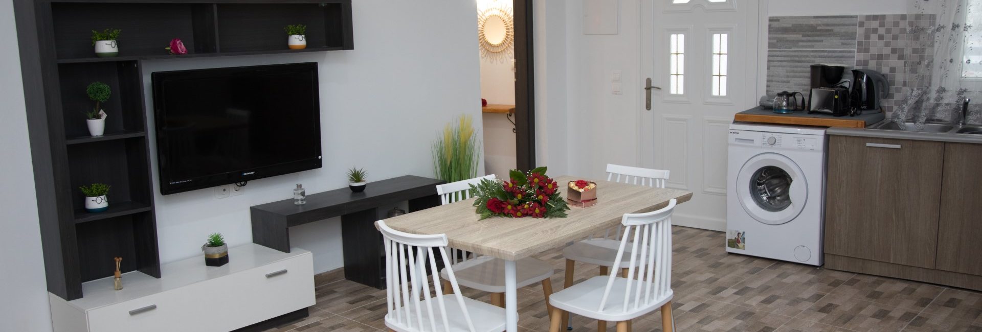 One bedroom apartment 6 pax with outdoor hot tub