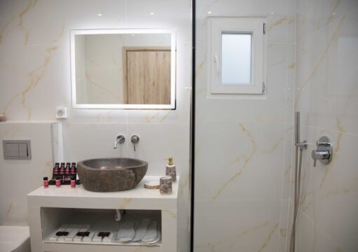 Two bedroom apartment 4 pax with outdoor hot tub